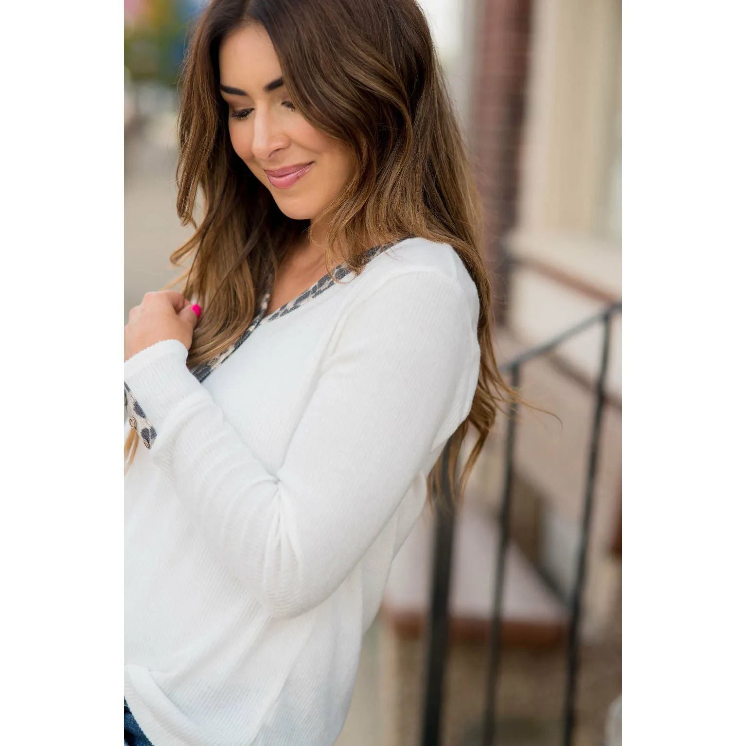 Leopard Trimmed Button Thermal Tee