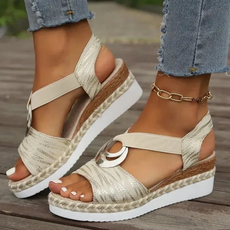 Quinn|  Orthopedic sandals