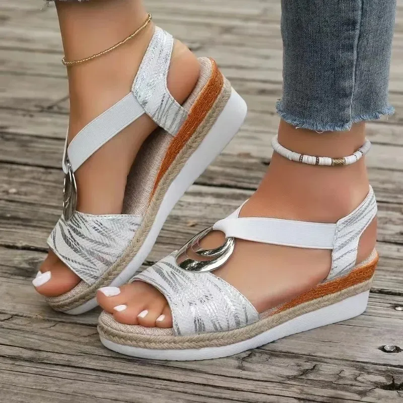 Quinn|  Orthopedic sandals